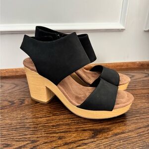TOMS Platform Sandals - size 7